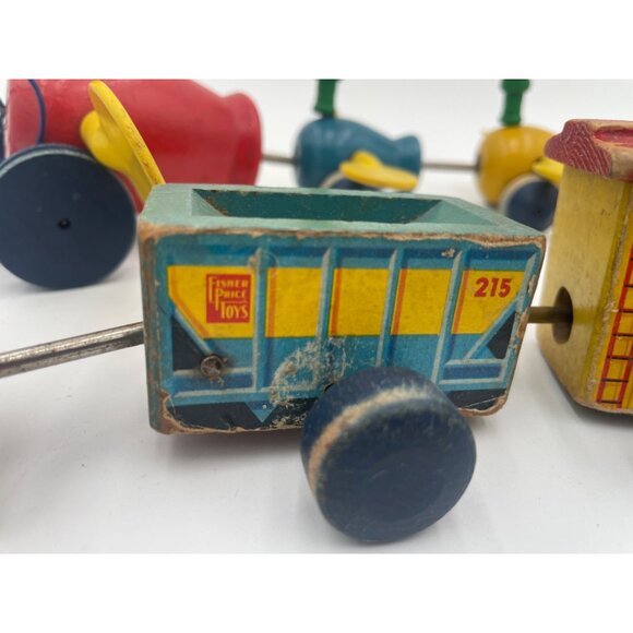Antique Two Fisher-Price Wooden Pull Toys Train Cars & Duck Set - Picture 13 of 16